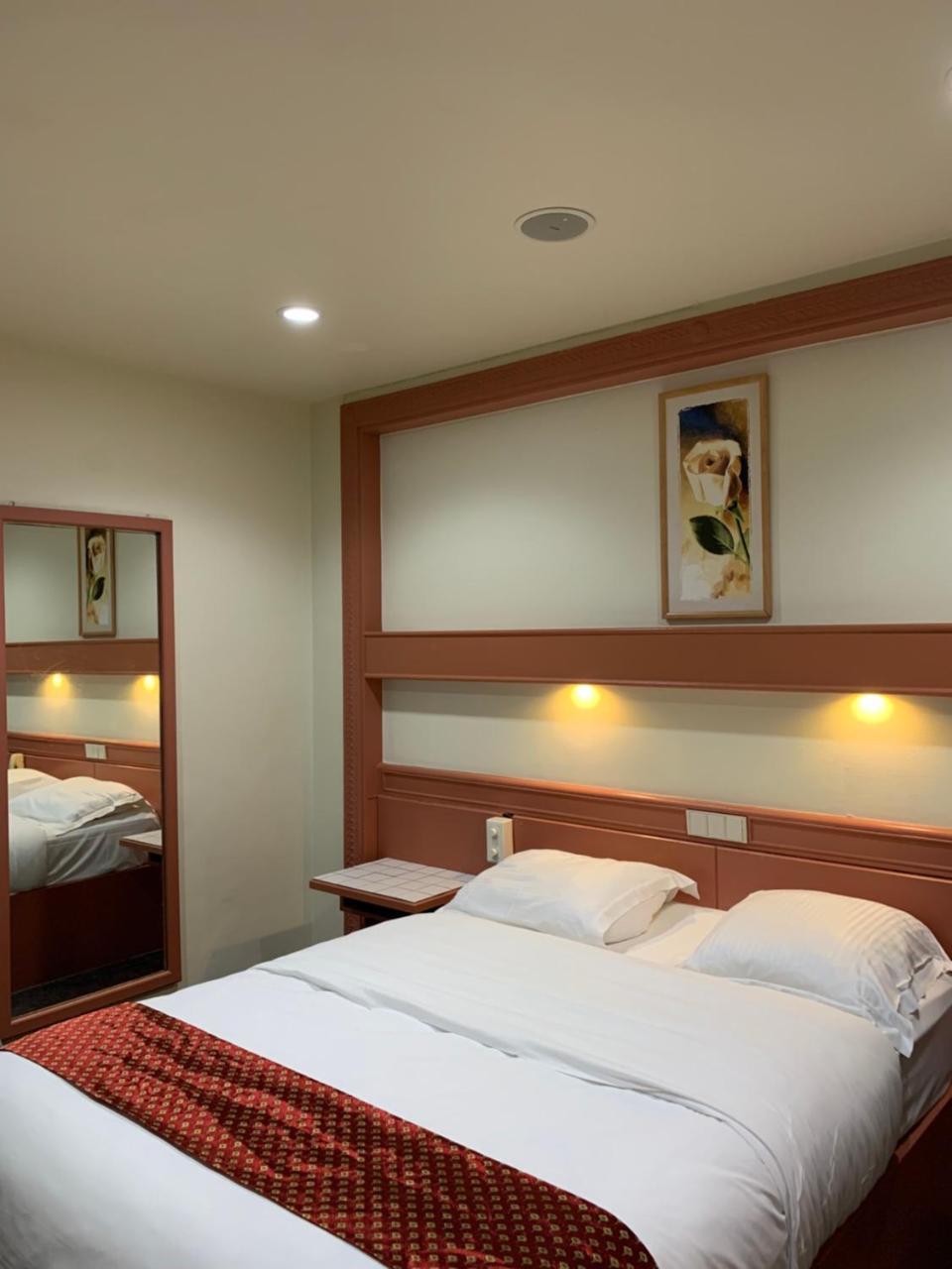 Beaux Arts Hotel แอนต์เวิร์ป ภายนอก รูปภาพ